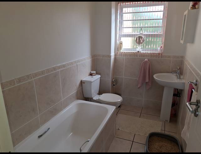 3 BEDROOM APARTMENT FOR SALE IN WOODGRANGE